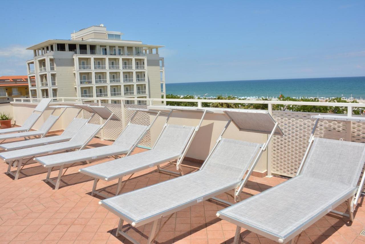 Hotel Marisa Riccione Dış mekan fotoğraf