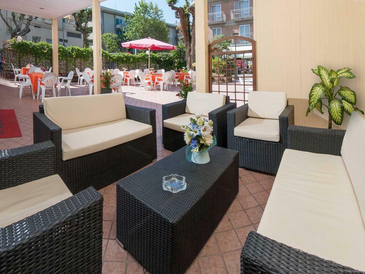 Hotel Marisa Riccione Dış mekan fotoğraf